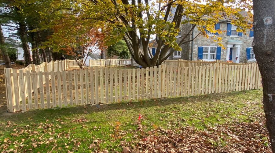 8 reasons to install a fence