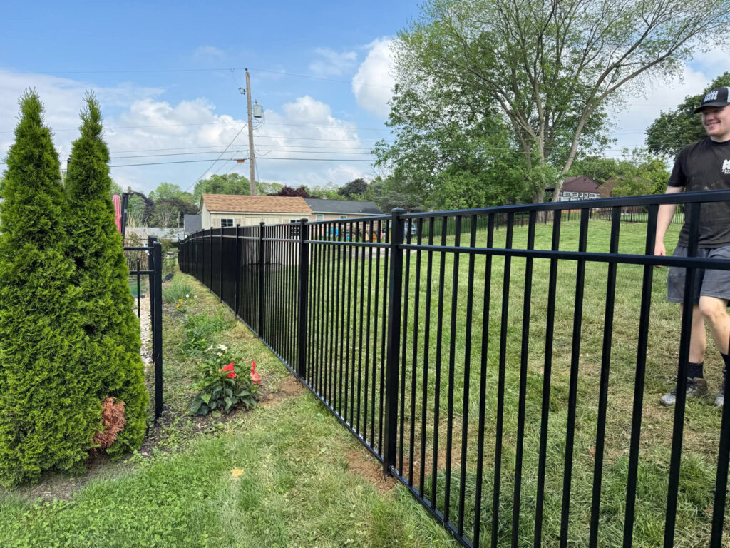 aluminum fencing, fence installation